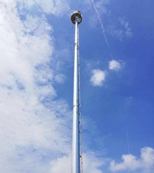 攝像機(jī)監(jiān)控塔